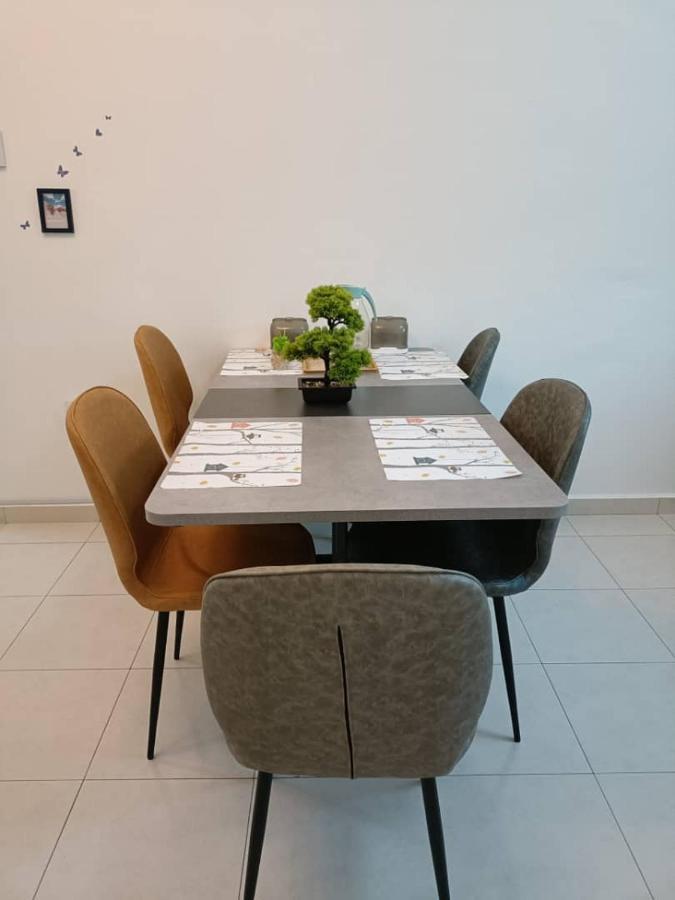 Home Feel-Hibiscus Suites Kampar Esterno foto
